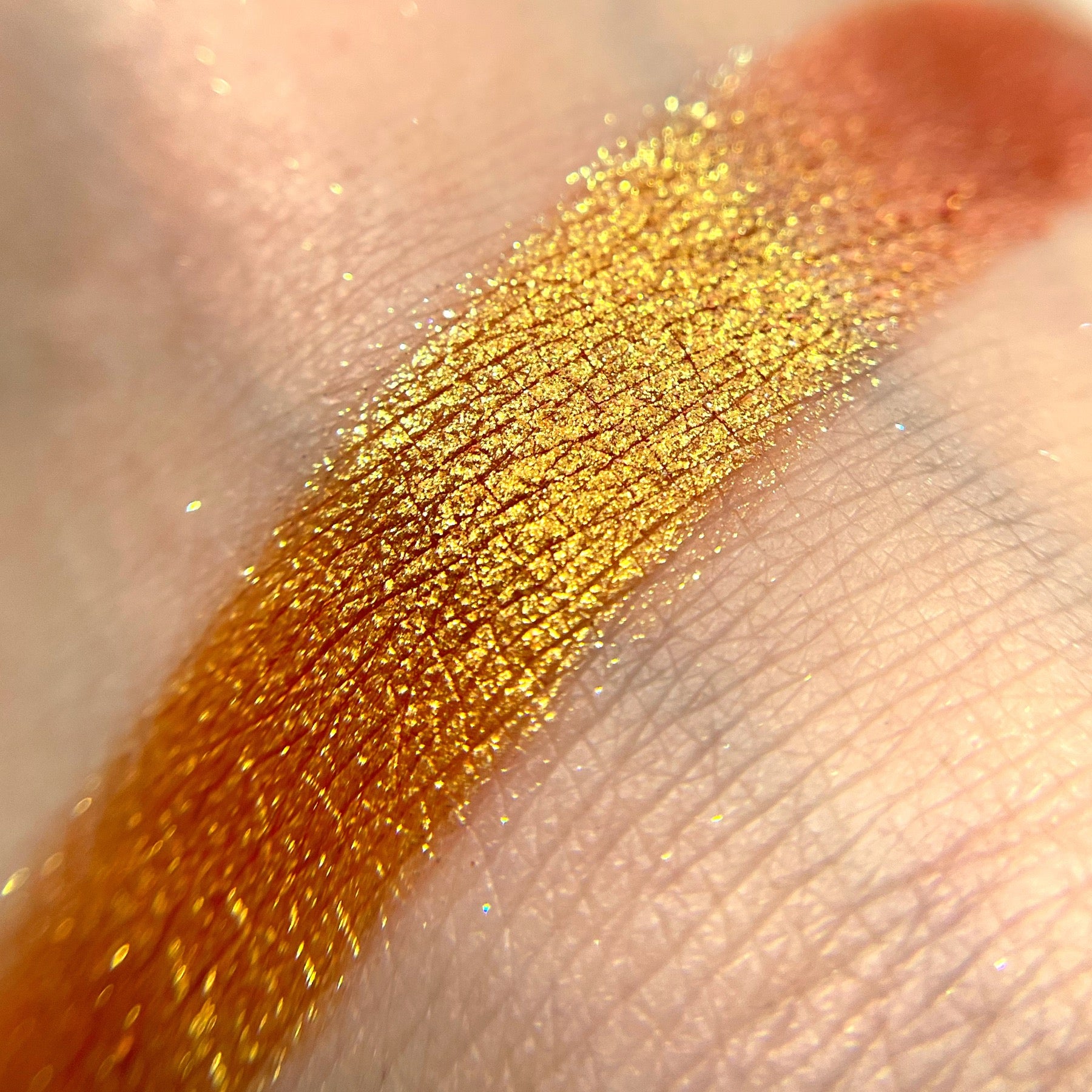 Koi Chameleon Single Eyeshadow